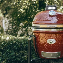 Kamado Monolith Junior Pro Series 2.0 Burdeos Con Pies -Ofertas Sabores BBQ Tienda Kamado Monolith Junior Rojo con Pies 11