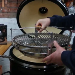 Kamado Monolith Le Chef Pro Series 2.0 Burdeos Con Pies -Ofertas Sabores BBQ Tienda Kamado Monolith LeCHEF Rojo 051B