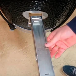 Kamado Monolith Le Chef Pro Series 2.0 Burdeos Con Pies -Ofertas Sabores BBQ Tienda Kamado Monolith LeCHEF Rojo 051H