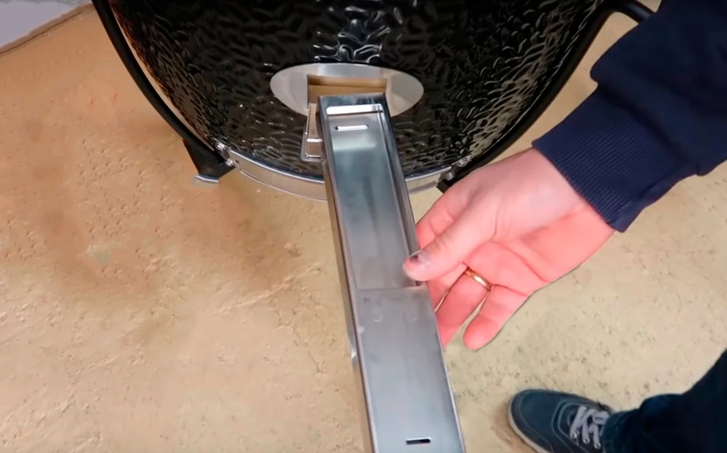 Kamado Monolith Le Chef Pro Series 2.0 Guru Edition Carro - Imagen 12